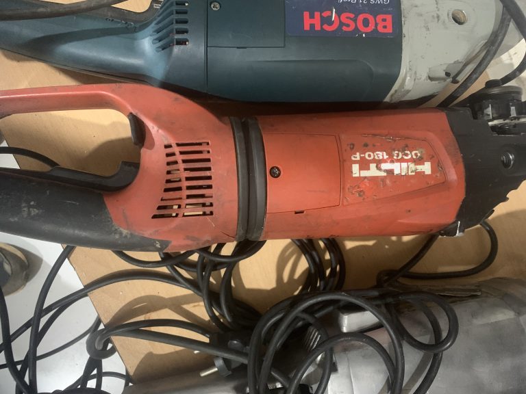 سنگ فرز فوق صنعتی هلتی _2200وات استوک در حد اک با دستە کلید چرخشی DCG 180-P HILTI
