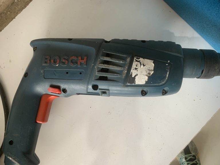 دریل دوکارە چکشی مدل:GmbH550 550 وات بوش2_23(اورجینال)استوک در حد اکبند سفارش انگلیس