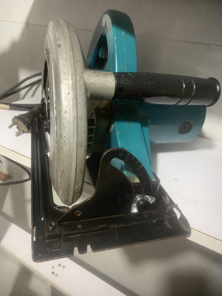 ارە دیسکی و سرامیک بر ماکیتا ژاپن N5900B2000وات استوک مشابە اکبند تولید خود ژاپن بیش از 10 سال در انبار نگه داری